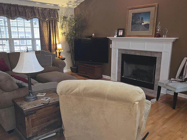 190 Wheeling Dr — Photo 10