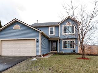 1033 Oaktree Trl, Lake Villa, IL 60046