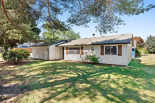 18451 NW Tara St Photo 1
