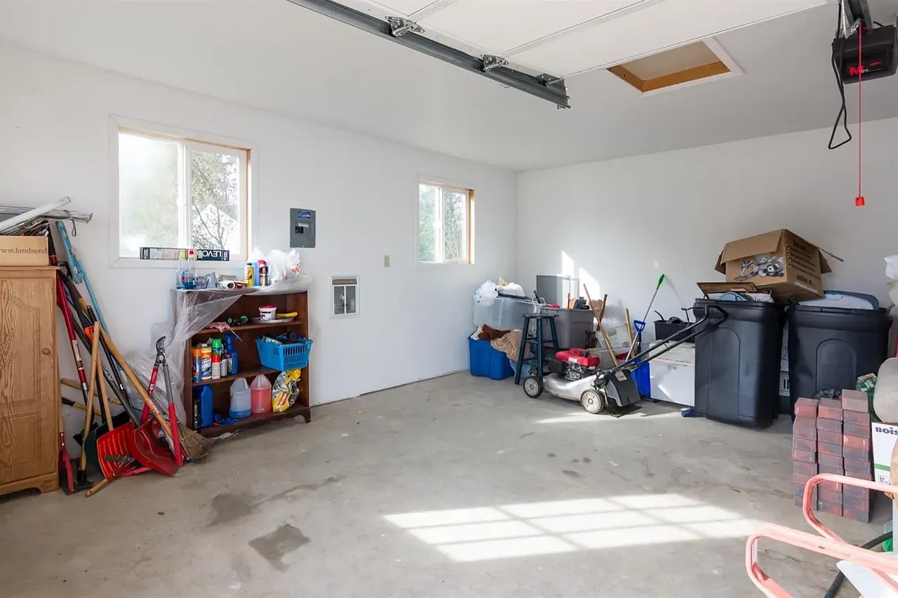 3 bed, 864 sqft, $1,695 — Photo 3