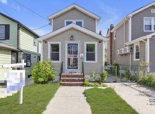 21831 110th Ave, Queens Village, NY 11429