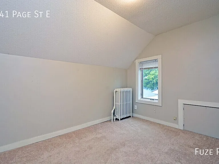 241 Page St E — Photo 10