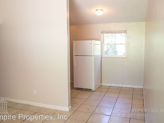 5th image of 1333 Hutchinson Ave