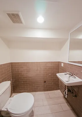 Rented by P Management | media 53