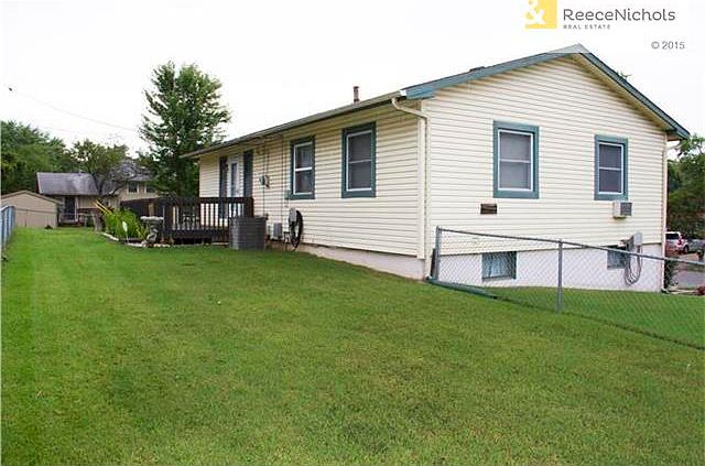 1st image of 706 N 84th St