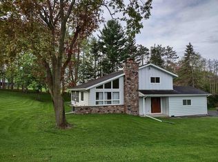 W13861 Skyline Cir, Ripon, WI 54971