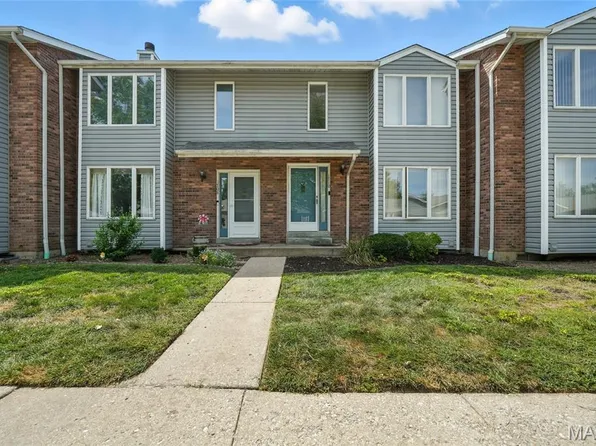 1710 Forest Hills Dr Unit C, Saint Charles, MO 63303
