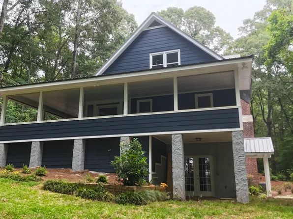 165 Riverbend Dr, Lagrange, GA 30240