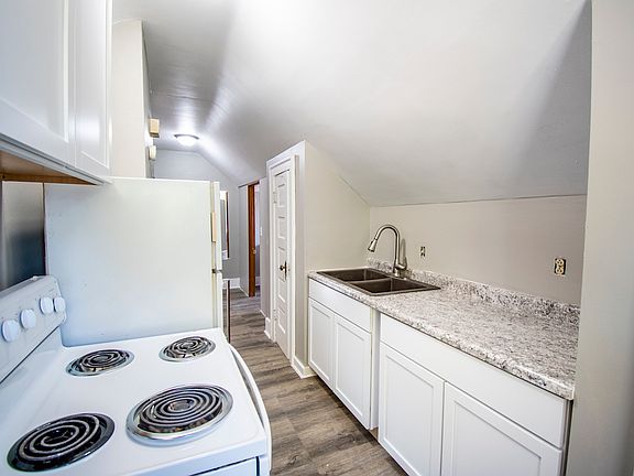 2nd image of 115 S 38th Ave APT 14