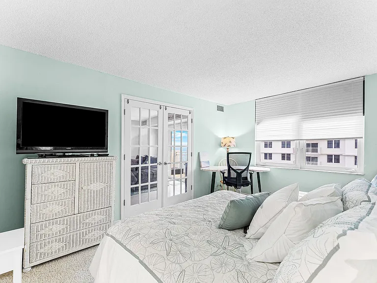 3215 S Ocean Blvd #407 — Photo 19