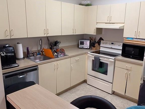 5th image of 3690 N 56th Ave APT 936