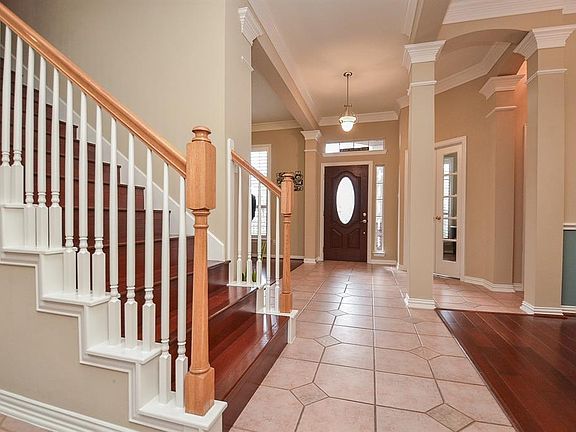 3rd image of 5715 Misty Briar Ct