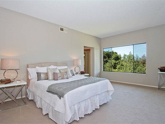 4th image of 1202 Sharon Park Dr APT 74