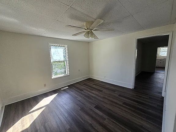 5th image of 106 Stanley St