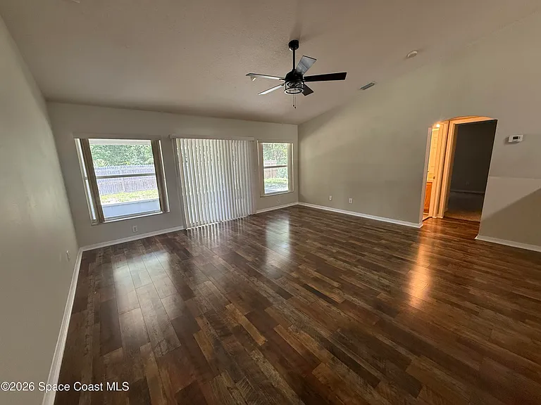 1266 Buffing Cir SE — Photo 8