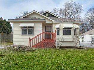 503 SW 9th St, Blue Springs, MO 64015