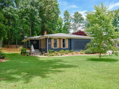 1105 E Samford Ave, Auburn, AL, 36830