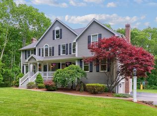 2 Ashford Ln, Andover, MA 01810