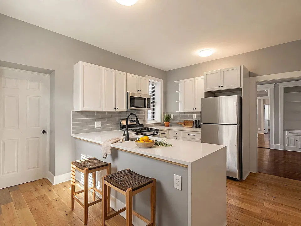12 Glenville Ave #2