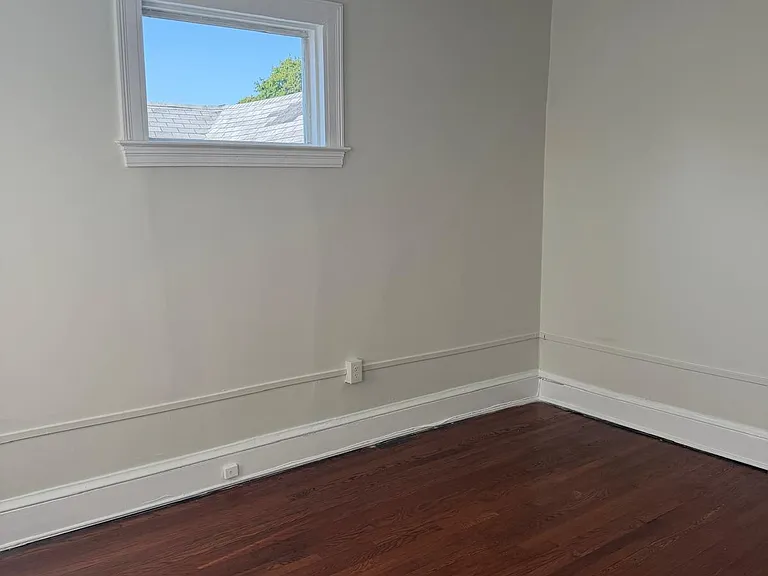 1932 Broad St #3 — Photo 4