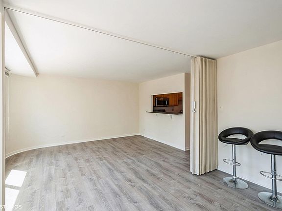 4th image of 211 E Ohio St APT 2513