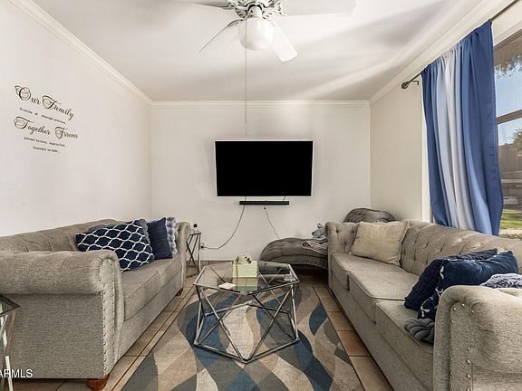 5th image of 500 N ROOSEVELT Avenue #115