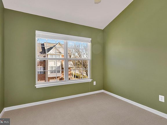 5th image of 4058 Cornwall Ct