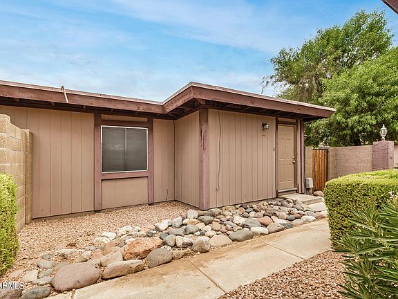 2nd image of 834 S CASITAS Drive #D