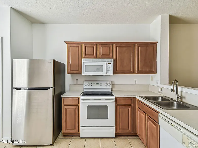 3491 Lone Tree Ln — Photo 10