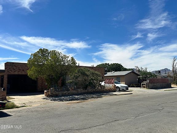 3rd image of 619-623 Val Verde St