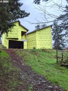 2495 Chester St, North Bend, OR, 97459