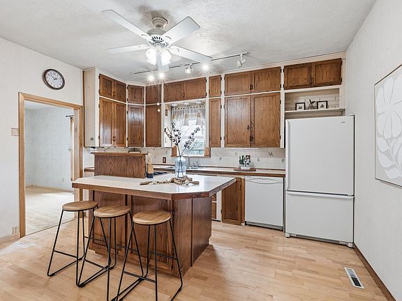 4th image of 21167 County Road 3