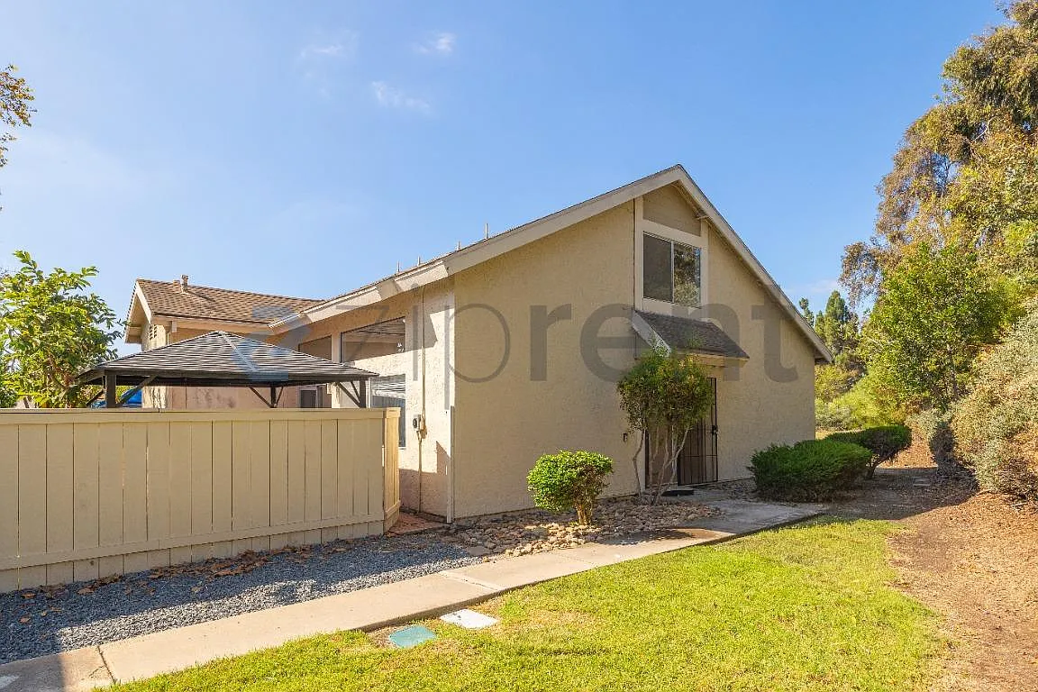 3 bed, 1224 sqft, $3,550 — Photo 1