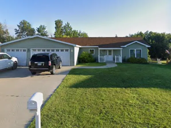 565 Pelican River Rd, Detroit Lakes, MN 56501