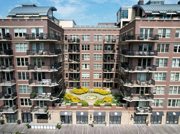 102 North Water STREET #212, Milwaukee, WI 53202