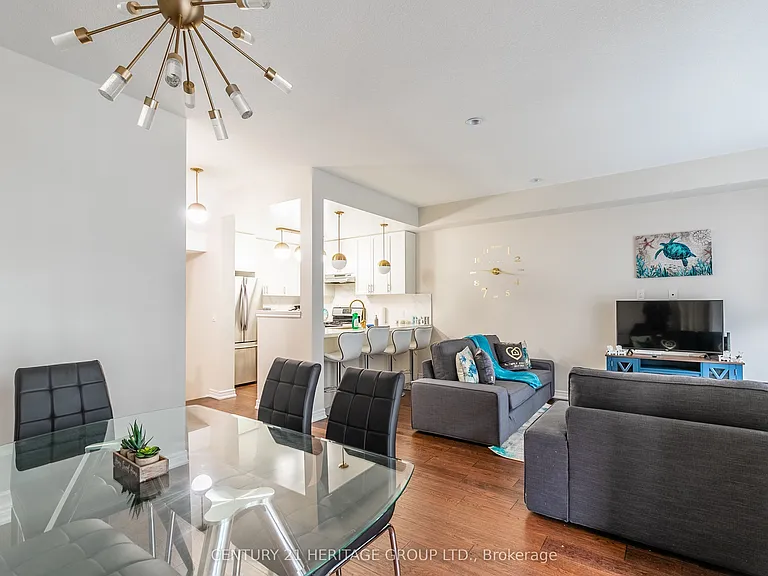 38 Southshore Cres — Photo 10