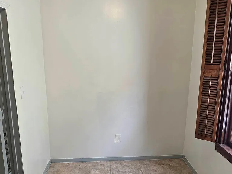 118 Rother Ave #2 — Photo 8