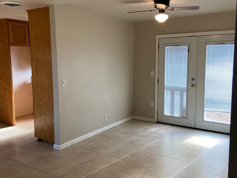 769 Ainsley Ave — Photo 4