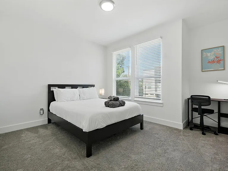 3129 Rutz St — Photo 17
