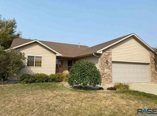 710 Pheasant Cir, Tea, SD 57064