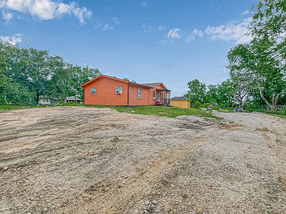 4th image of 1031 County Road 491