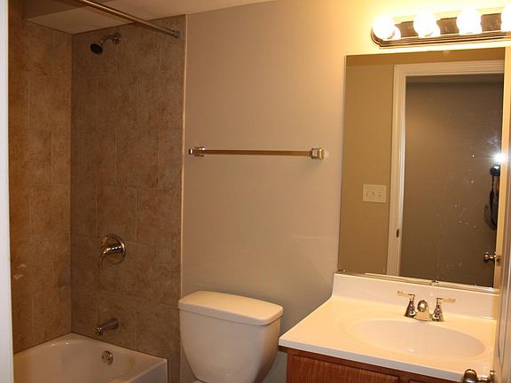 4th image of 4042 S Calumet Ave #Gs