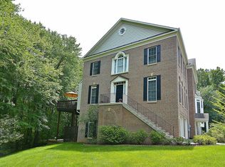 34 Waddington Ct, Rockville, MD 20850
