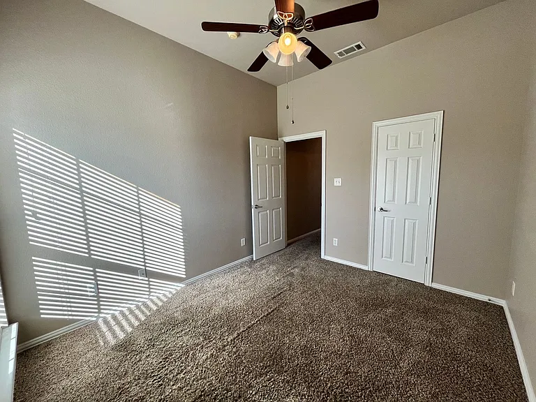 1506 Poinsettia Blvd — Photo 11