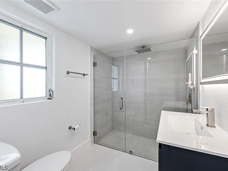 1729 Cascade Way — Photo 14