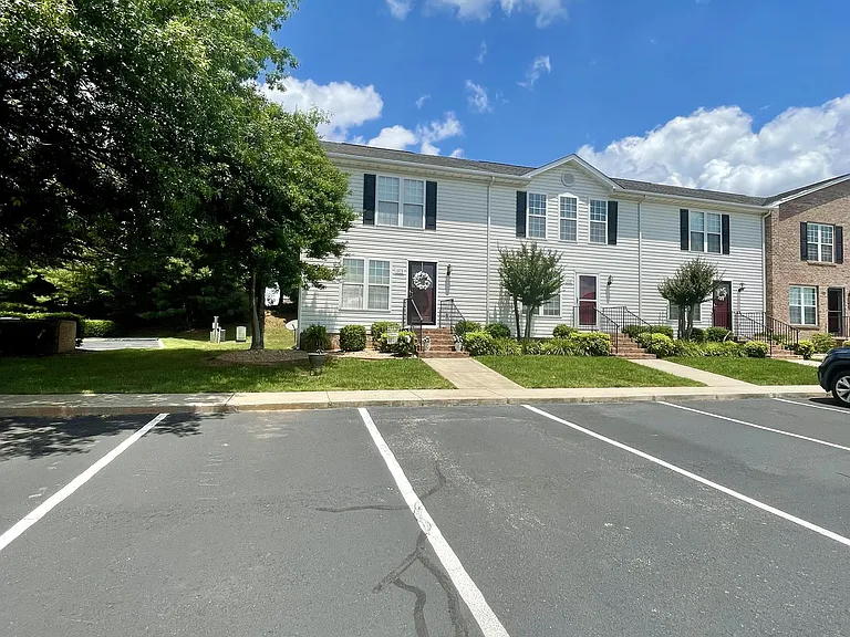1069 Blue Ridge View Cir #1 — Photo 9