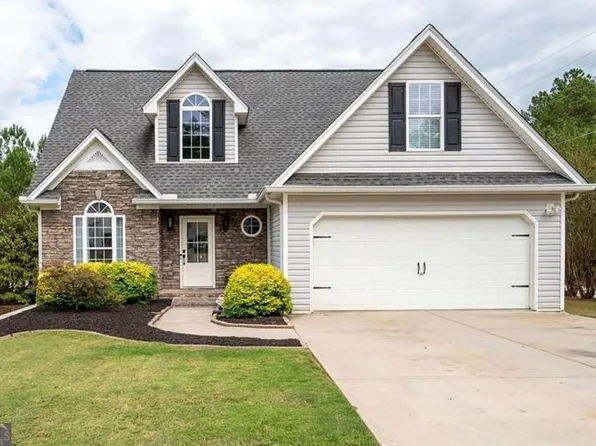 10 A C Dr, Dallas, GA 30132