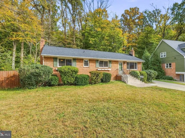 5613 Sedgwick Ln, Springfield, VA 22151