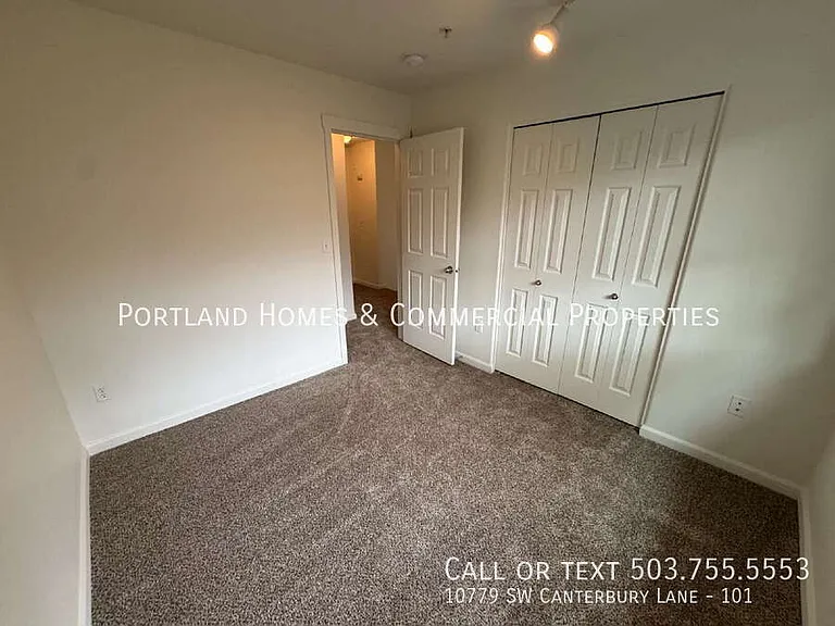 10779 SW Canterbury Ln #101 — Photo 12