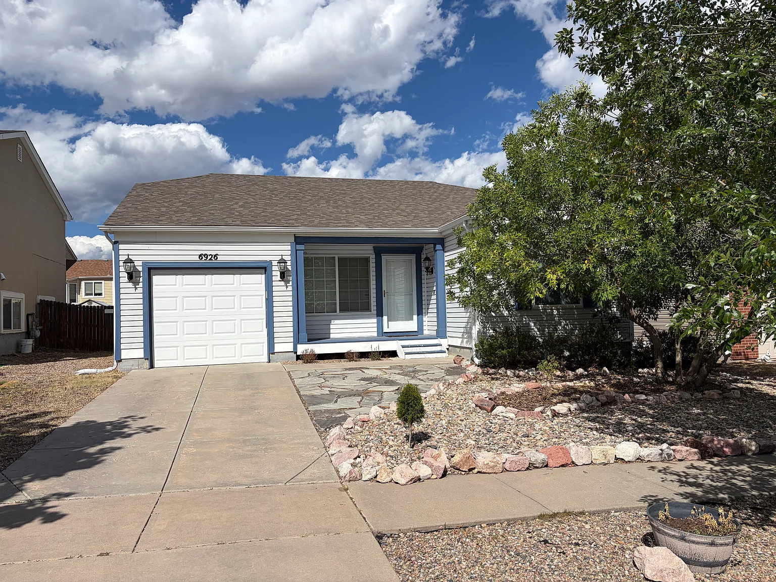 3 bed, 1152 sqft, $2,550 — Photo 2